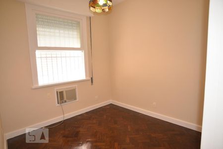 Apartamento à venda com 110m², 2 quartos e sem vagaQuarto 2