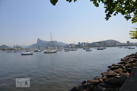 Apartamento à venda com 110m², 2 quartos e sem vagaVista