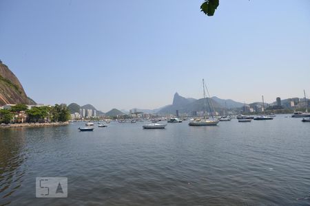 Apartamento à venda com 110m², 2 quartos e sem vagaVista