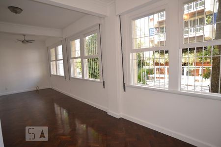 Sala de apartamento à venda com 2 quartos, 110m² em Urca, Rio de Janeiro