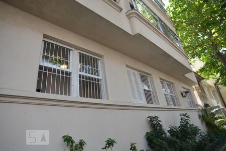 Apartamento à venda com 110m², 2 quartos e sem vagaFachada