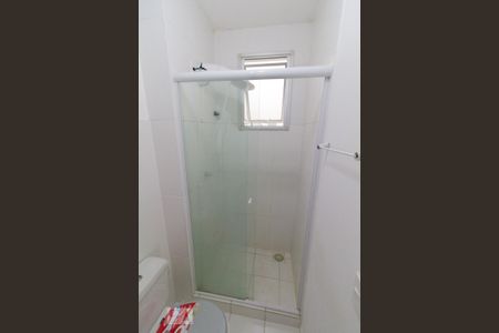 Banheiro de apartamento para alugar com 2 quartos, 53m² em Real Parque, São José