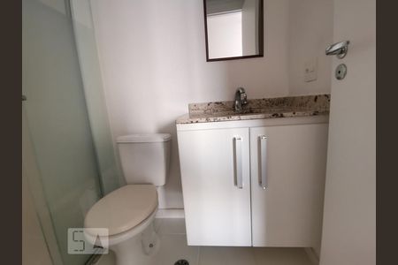 Banheiro de apartamento à venda com 2 quartos, 47m² em Parque Reboucas, São Paulo