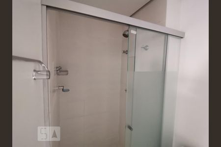 Banheiro de apartamento à venda com 2 quartos, 47m² em Parque Reboucas, São Paulo