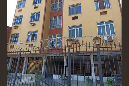 Apartamento para alugar com 68m², 3 quartos e 1 vaga Apartamento para alugar com 68m², 3 quartos e 1 vagaFachada