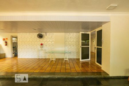 Apartamento à venda com 76m², 3 quartos e 1 vagaSalão de Festas