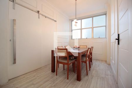 Apartamento para alugar com 140m², 3 quartos e 1 vaga Apartamento para alugar com 140m², 3 quartos e 1 vagaSala de Jantar