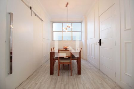 Apartamento para alugar com 140m², 3 quartos e 1 vaga Apartamento para alugar com 140m², 3 quartos e 1 vagaSala de Jantar