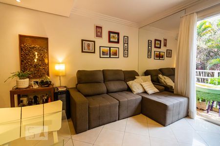 Sala de casa de condomínio à venda com 2 quartos, 105m² em Vila São Silvestre, São Paulo