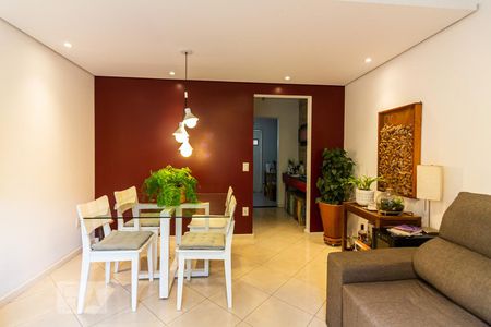 Sala de casa de condomínio à venda com 2 quartos, 105m² em Vila São Silvestre, São Paulo