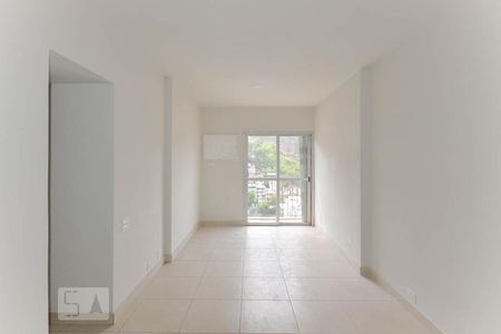 Apartamento à venda com 80m², 2 quartos e 1 vaga Apartamento à venda com 80m², 2 quartos e 1 vagaSala