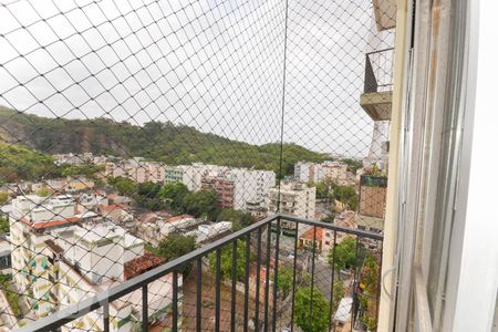 Apartamento à venda com 80m², 2 quartos e 1 vaga Apartamento à venda com 80m², 2 quartos e 1 vagaVaranda Sala