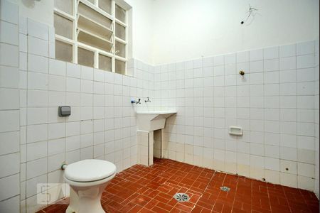 Banheiro de apartamento para alugar com 1 quarto, 35m² em Água Branca, São Paulo