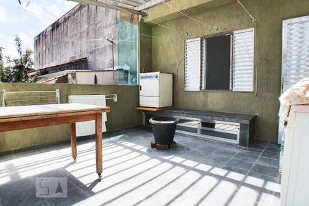 Casa à venda com 200m², 3 quartos e 2 vagasÁrea de Serviço