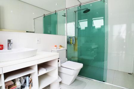 Casa à venda com 200m², 3 quartos e 2 vagasBanheiro