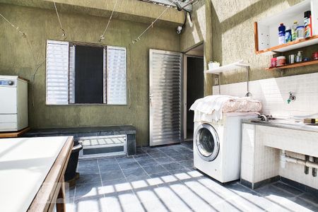 Casa à venda com 200m², 3 quartos e 2 vagasÁrea de Serviço