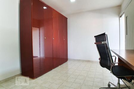 Casa à venda com 200m², 3 quartos e 2 vagasQuarto 3