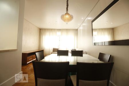 Sala  de apartamento para alugar com 2 quartos, 85m² em Vila Buarque, São Paulo