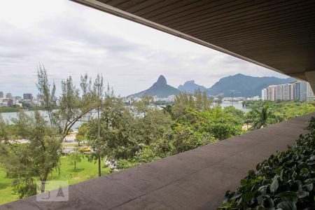 Apartamento à venda com 380m², 4 quartos e 4 vagasVista da Área comum - Piscina