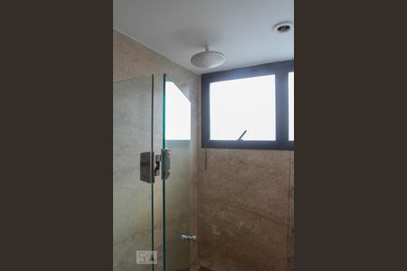 Apartamento à venda com 380m², 4 quartos e 4 vagasBanheiro do Quarto 1 - Suíte