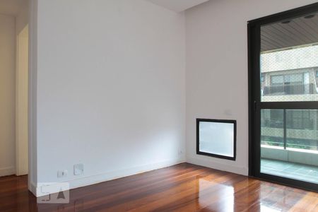Apartamento à venda com 380m², 4 quartos e 4 vagasQuarto 3 - Suíte