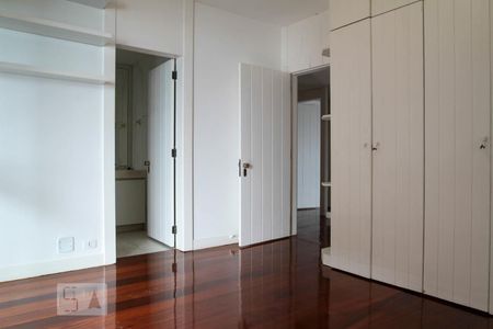 Apartamento à venda com 380m², 4 quartos e 4 vagasQuarto 2 - Suíte