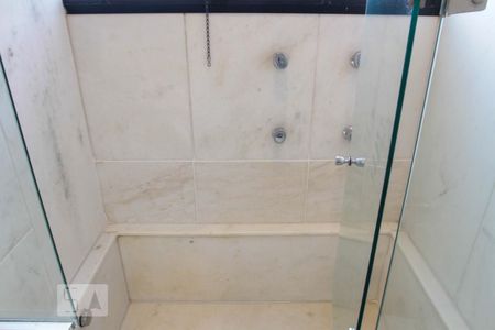 Apartamento à venda com 380m², 4 quartos e 4 vagasBanheiro do Quarto 3 - Suíte