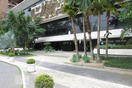 Apartamento à venda com 380m², 4 quartos e 4 vagasEntrada do Prédio