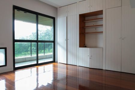 Apartamento à venda com 380m², 4 quartos e 4 vagasQuarto 3 - Suíte