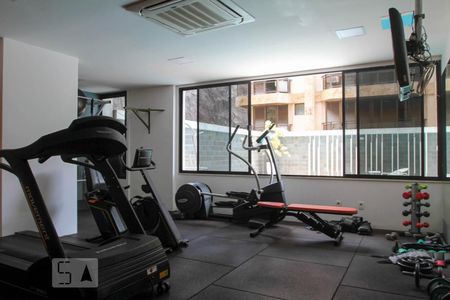 Apartamento à venda com 380m², 4 quartos e 4 vagasÁrea comum - Academia