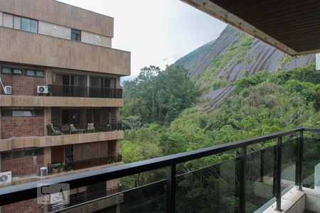 Apartamento à venda com 380m², 4 quartos e 4 vagasVaranda dos Quartos 2 e 3