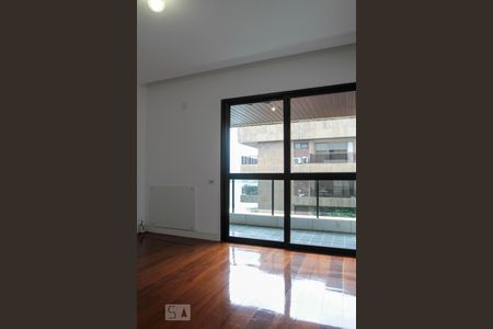 Apartamento à venda com 380m², 4 quartos e 4 vagasQuarto 2 - Suíte