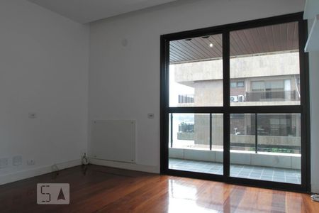 Apartamento à venda com 380m², 4 quartos e 4 vagasQuarto 2 - Suíte