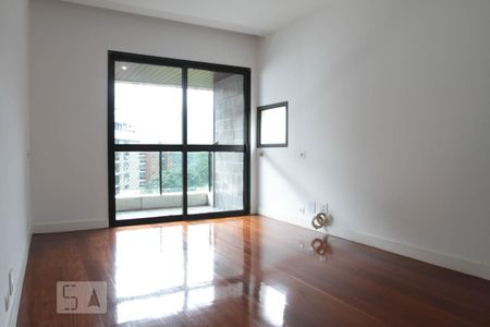Apartamento à venda com 380m², 4 quartos e 4 vagasQuarto 4 - Suíte