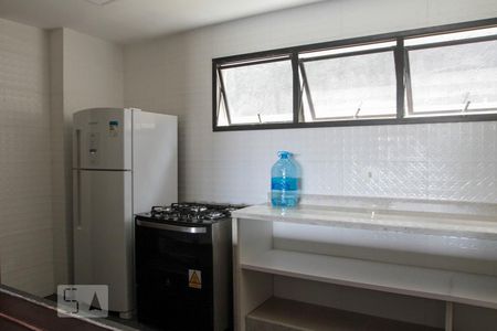 Apartamento à venda com 380m², 4 quartos e 4 vagasÁrea comum - Cozinha