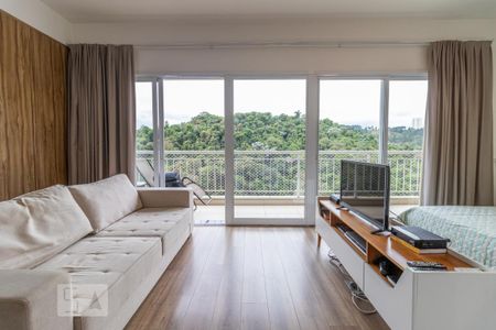 Sala de kitnet/studio para alugar com 1 quarto, 49m² em Tamboré, São Paulo