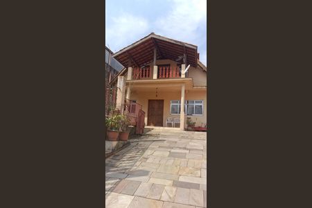 Casa à venda com 436m², 7 quartos e 5 vagasFachada