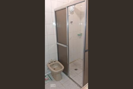 Casa à venda com 436m², 7 quartos e 5 vagasBanheiro da Suíte 2