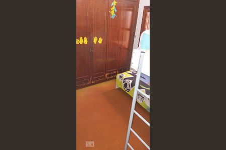 Casa à venda com 436m², 7 quartos e 5 vagasQuarto 2