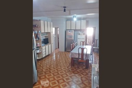 Casa à venda com 436m², 7 quartos e 5 vagasCozinha