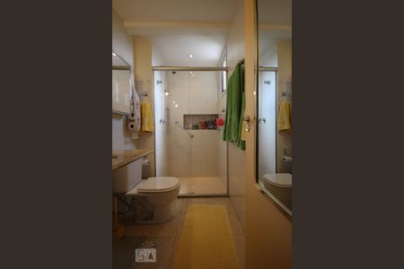 Apartamento à venda com 128m², 3 quartos e sem vagaBanheiro da Suíte 2