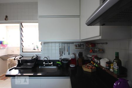 Apartamento à venda com 128m², 3 quartos e sem vagaCozinha