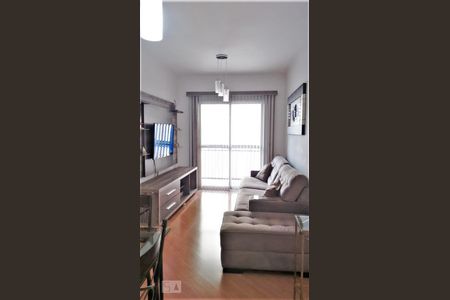 Apartamento à venda com 76m², 3 quartos e 2 vagas Apartamento à venda com 76m², 3 quartos e 2 vagasSala