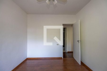 Apartamento para alugar com 107m², 3 quartos e 2 vagasQuarto 2