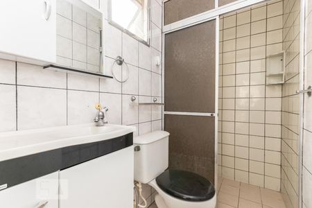 Banheiro  de apartamento à venda com 2 quartos, 53m² em Jardim Casa Pintada, São Paulo