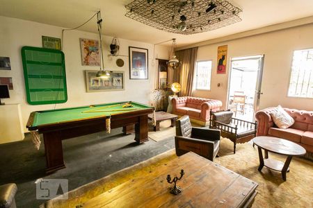 Sala de casa à venda com 6 quartos, 480m² em Vila Anglo Brasileira, São Paulo