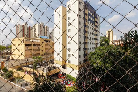 Vista  de apartamento para alugar com 3 quartos, 77m² em Jardim Textil, São Paulo