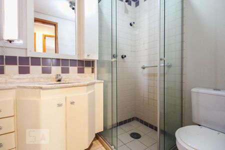 Banheiro  de apartamento para alugar com 3 quartos, 77m² em Jardim Textil, São Paulo