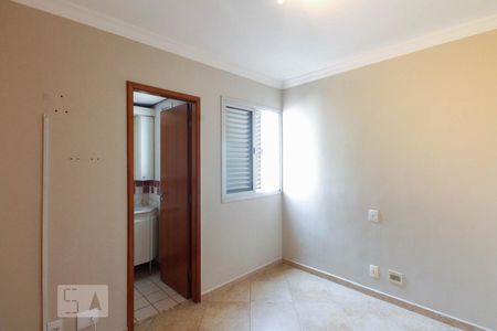 Apartamento para alugar com 77m², 3 quartos e 1 vagaSuite 