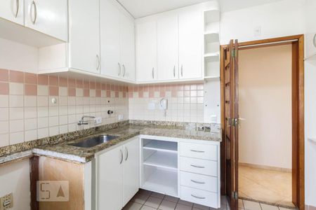 Apartamento para alugar com 77m², 3 quartos e 1 vagaCozinha 